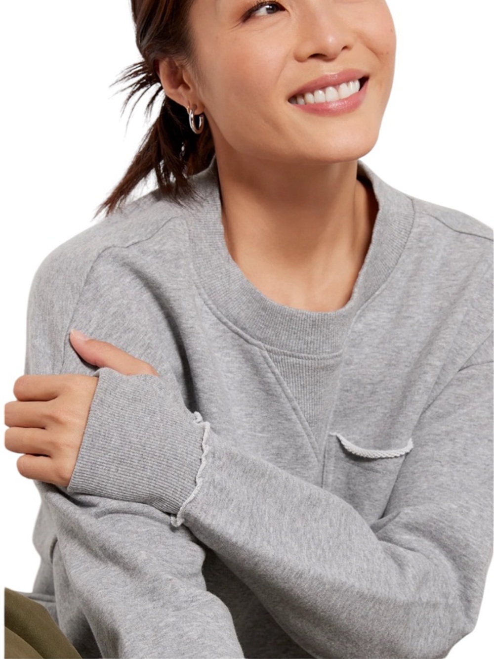 Evereve Gray Crewneck Sweatshirt Contrast Exposed Stitching Thumbholes Top XL